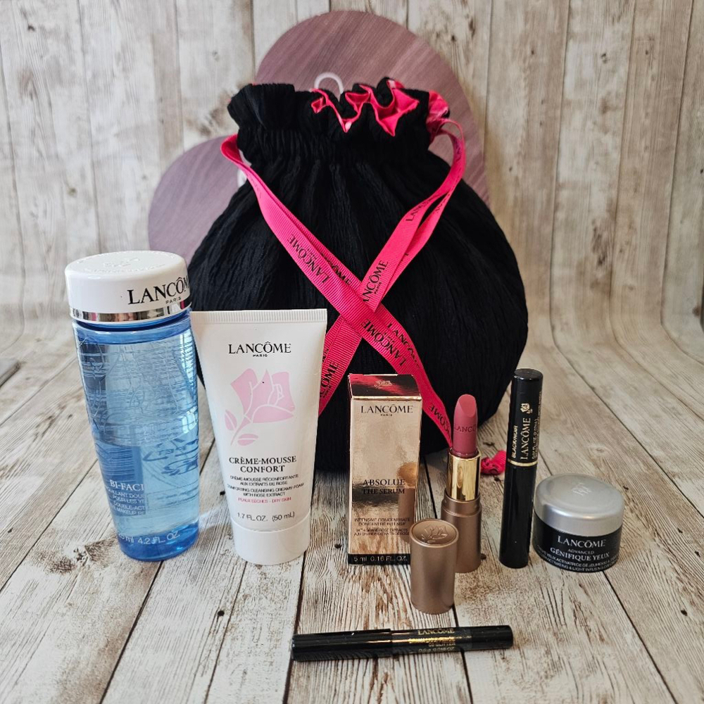 Women's Lancome Makeup Set of 8